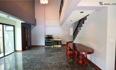 For sale 4 bedrooms townhouse in Mueang Nonthaburi, Nonthaburi