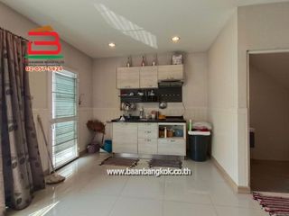 For sale 4 bedrooms townhouse in Khan Na Yao, Bangkok