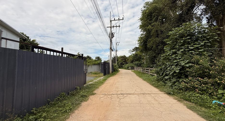 Gewerbefläche zur Miete in Saraphi, Chiang Mai