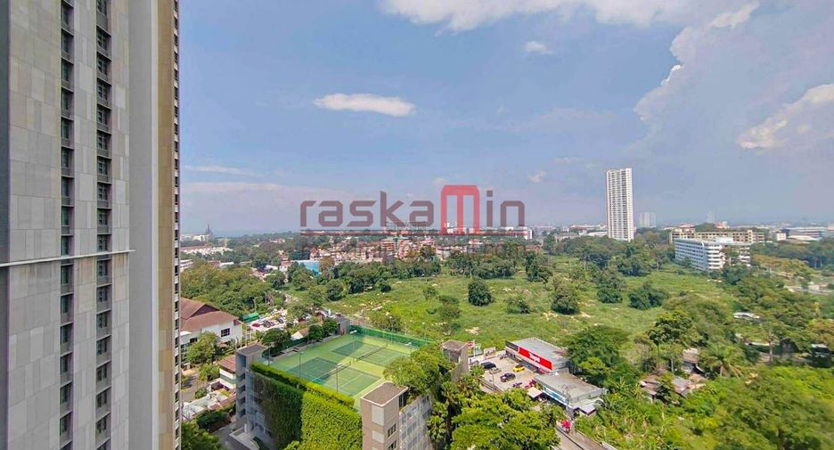 For rent 2 bedrooms condo in North Pattaya, Pattaya