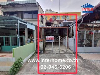 For sale 2 bedrooms townhouse in Wang Thonglang, Bangkok
