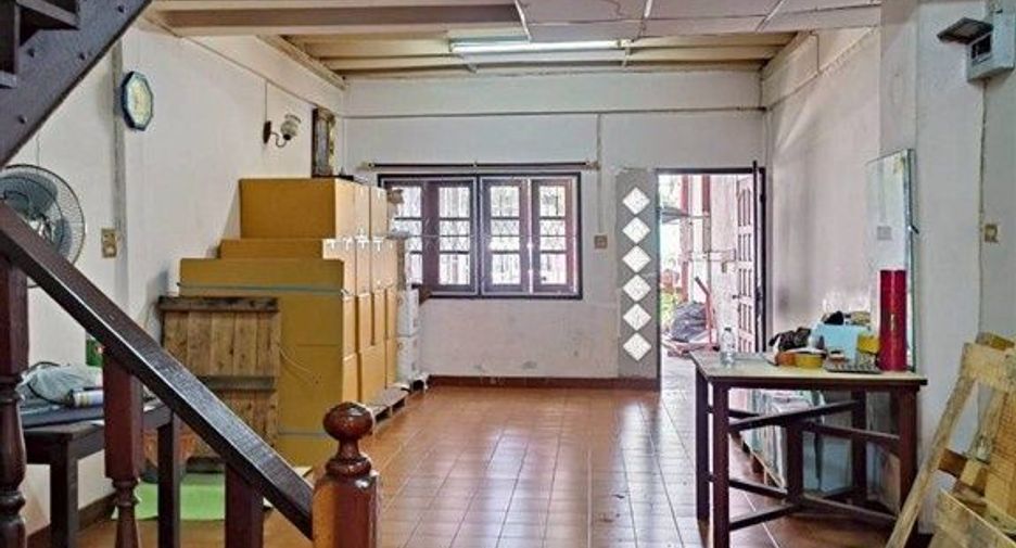 ขาย 2 ห้องนอน ทาวน์เฮ้าส์ ใน วังทองหลาง, กรุงเทพฯ