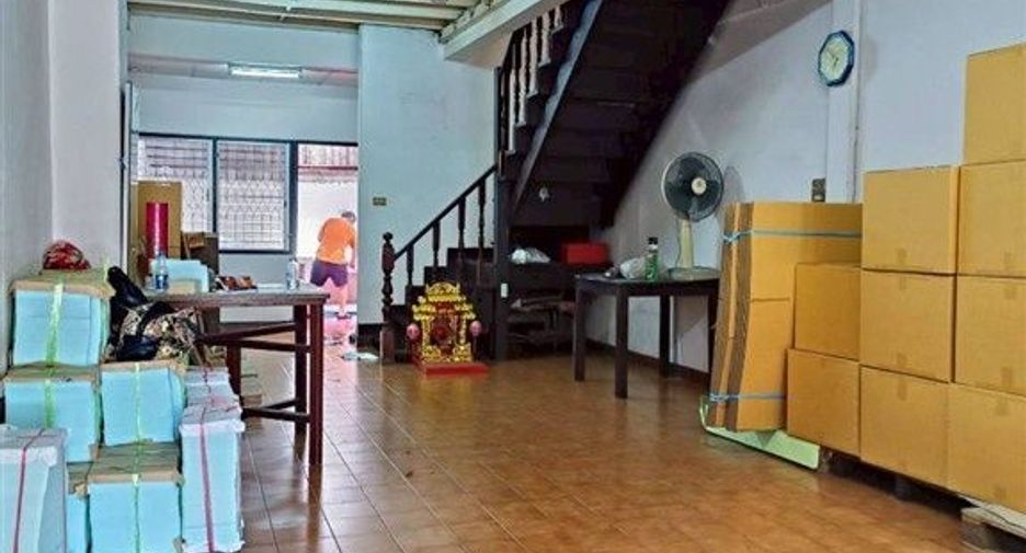 ขาย 2 ห้องนอน ทาวน์เฮ้าส์ ใน วังทองหลาง, กรุงเทพฯ