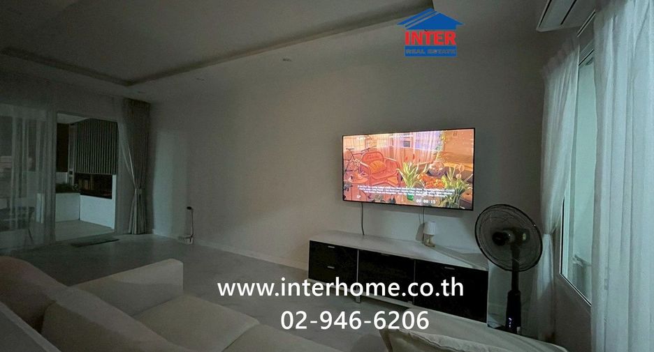 For rent そして for sale 4 ベッドルーム townhouse in Don Mueang, Bangkok