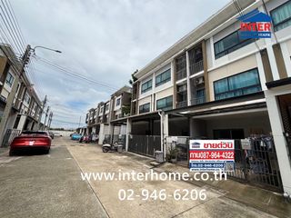 For sale 4 bedrooms townhouse in Don Mueang, Bangkok