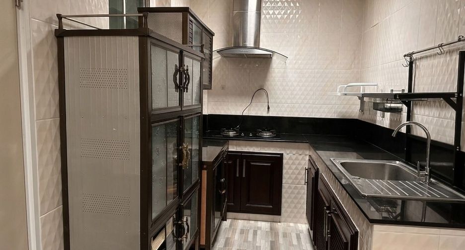 Casa adosada en venta de 4 habitaciones en Bang Kruai, Nonthaburi