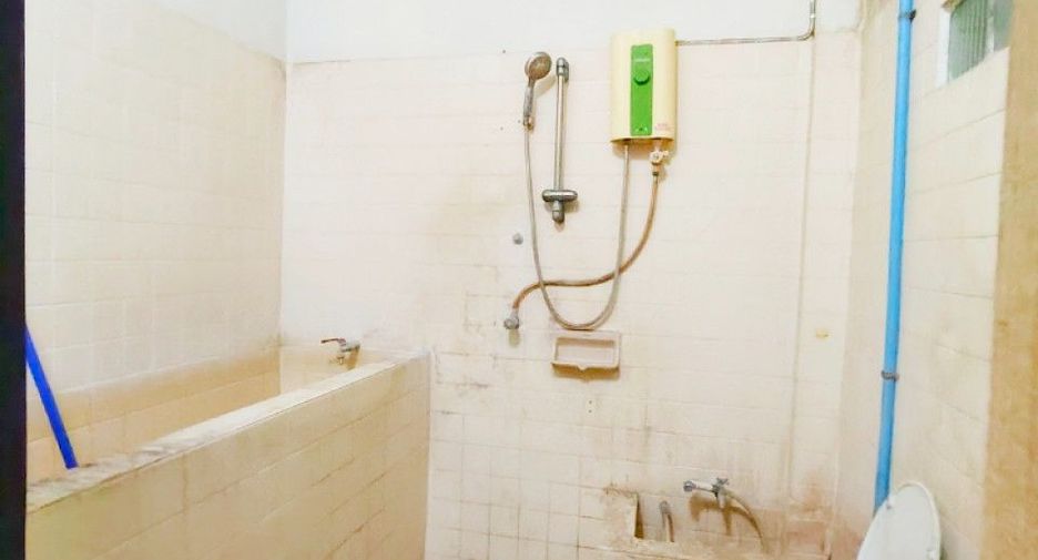 Reihenhaus zum Kauf mit 4 Zimmer in Chom Thong, Bangkok