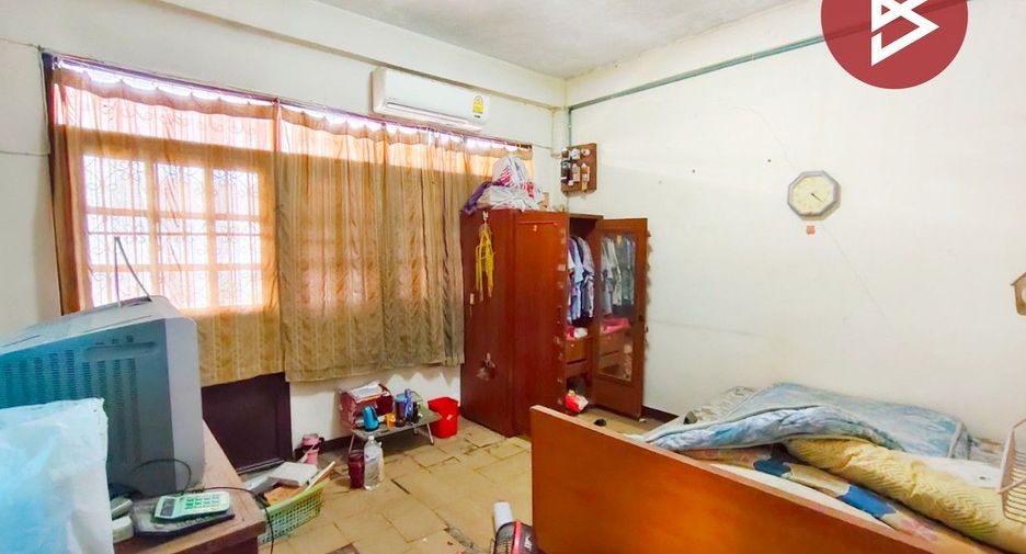 Reihenhaus zum Kauf mit 4 Zimmer in Chom Thong, Bangkok