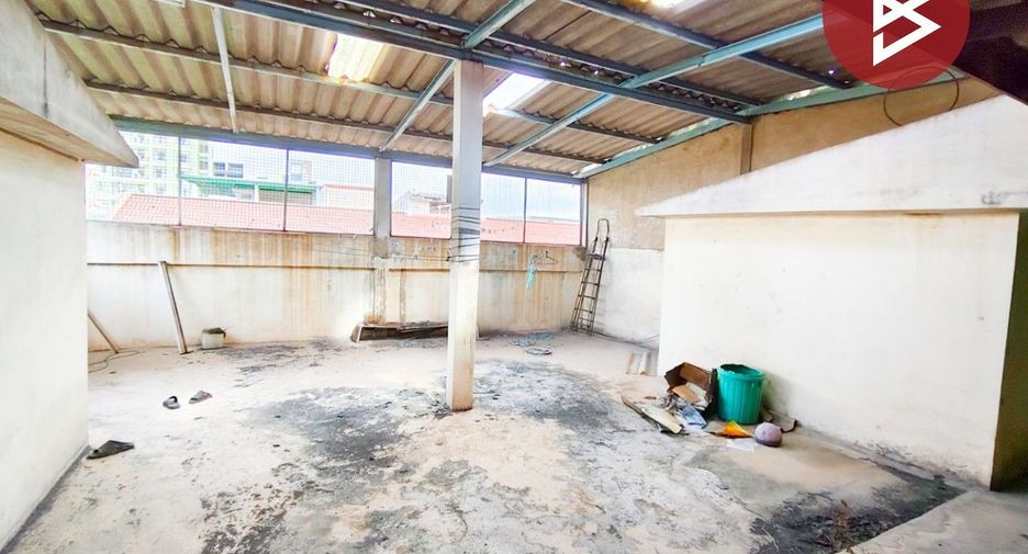 Reihenhaus zum Kauf mit 4 Zimmer in Chom Thong, Bangkok