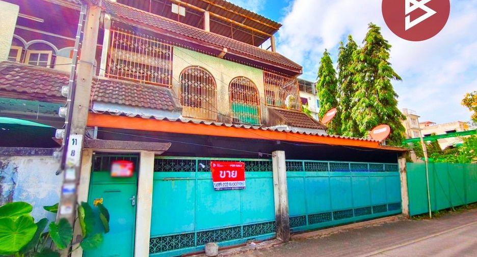 Reihenhaus zum Kauf mit 4 Zimmer in Chom Thong, Bangkok