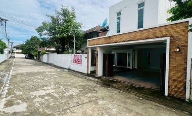 出售 4 卧室 独立屋 在 Pak Kret, Nonthaburi