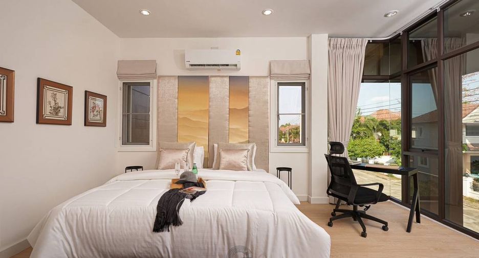 For rent 4 ベッドルーム house in Saraphi, Chiang Mai