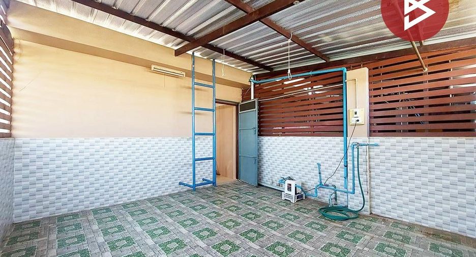 Продажа 2 спальни таунхаус в Хуаи Кхщанг, Бангкок