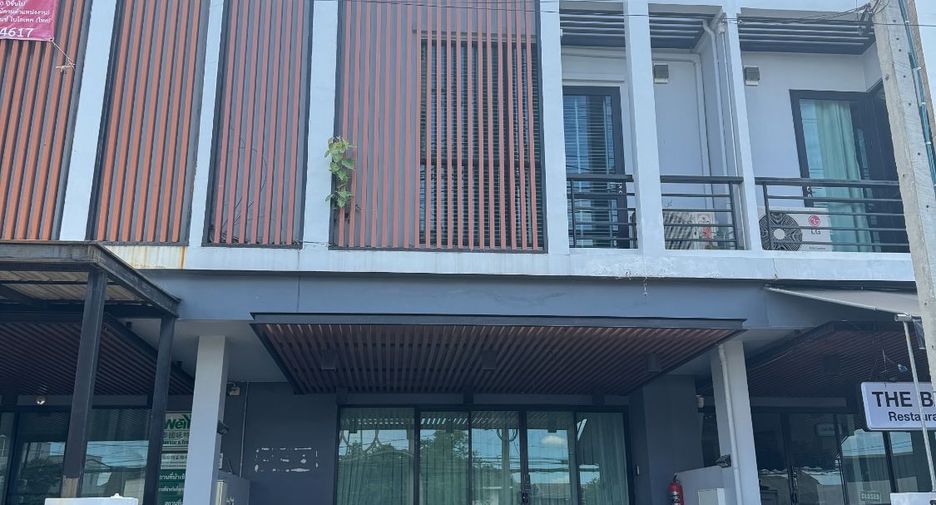 For sale 4 bedrooms townhouse in Pak Kret, Nonthaburi