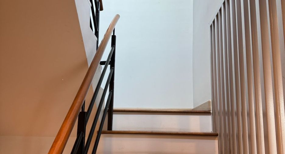 For sale 4 bedrooms townhouse in Pak Kret, Nonthaburi