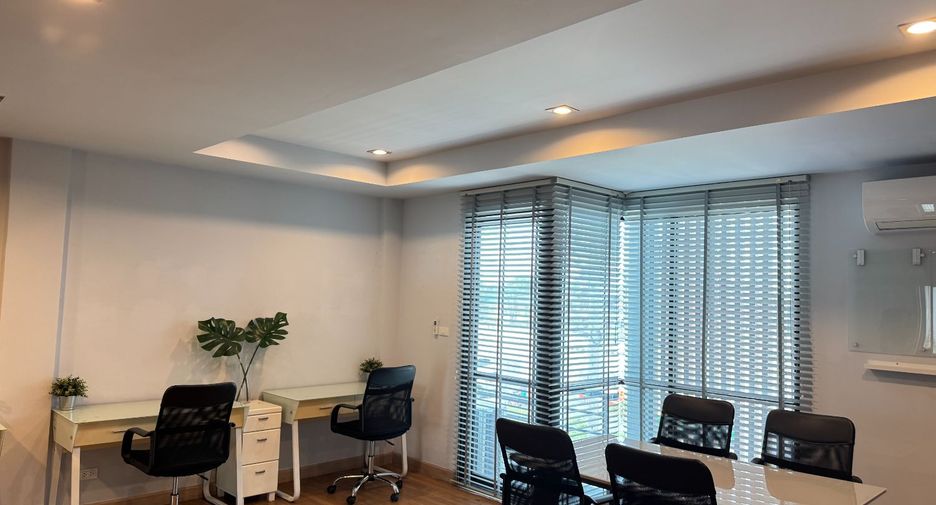 For sale 4 bedrooms townhouse in Pak Kret, Nonthaburi
