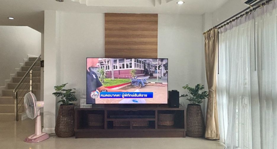 For sale 4 bedrooms house in East Pattaya, Pattaya