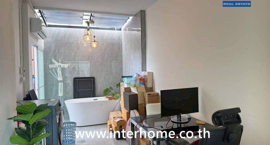 For sale 3 bedrooms house in Rat Burana, Bangkok