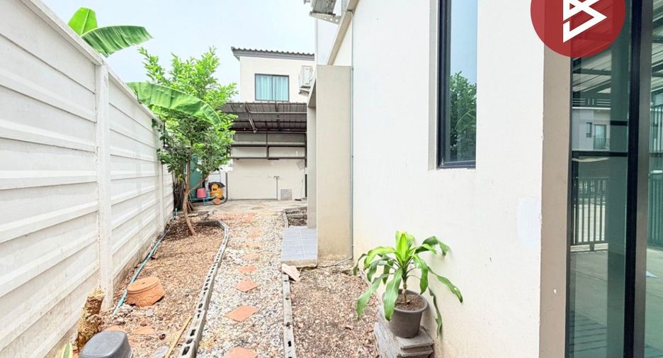 Reihenhaus zum Kauf mit 2 Zimmer in Bang Phli, Samut Prakan