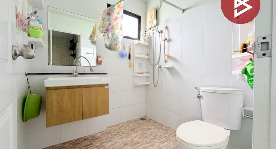 Reihenhaus zum Kauf mit 2 Zimmer in Bang Phli, Samut Prakan