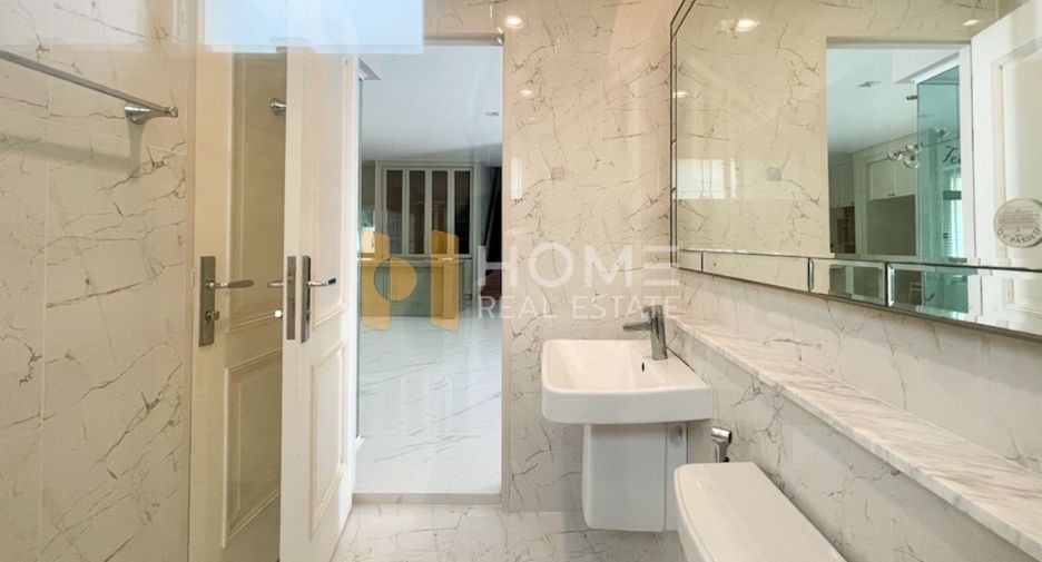 Casa en venta de 4 habitaciones en Bang Khen, Bangkok