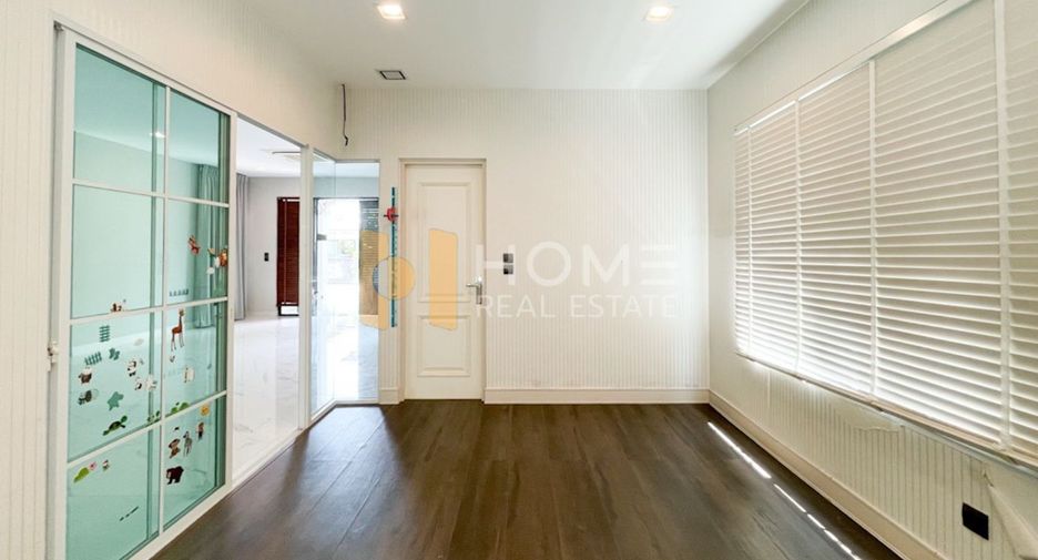 Casa en venta de 4 habitaciones en Bang Khen, Bangkok