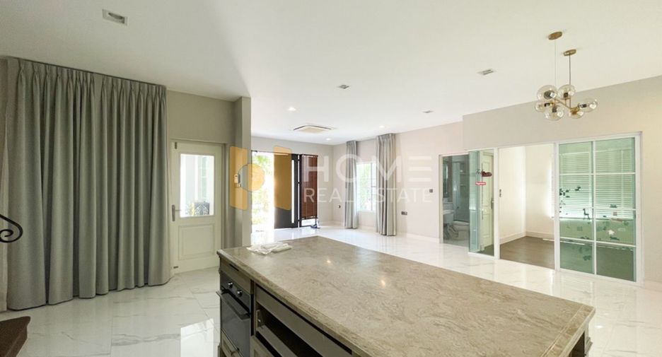 Casa en venta de 4 habitaciones en Bang Khen, Bangkok