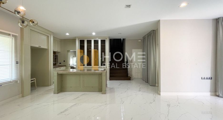 Casa en venta de 4 habitaciones en Bang Khen, Bangkok