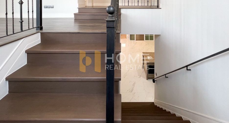 Casa en venta de 4 habitaciones en Bang Khen, Bangkok