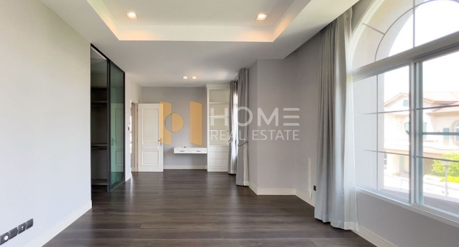 Casa en venta de 4 habitaciones en Bang Khen, Bangkok
