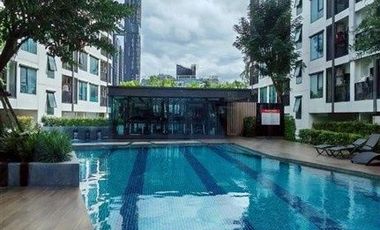Condo en venta de 2 habitaciones en Khlong Toei, Bangkok