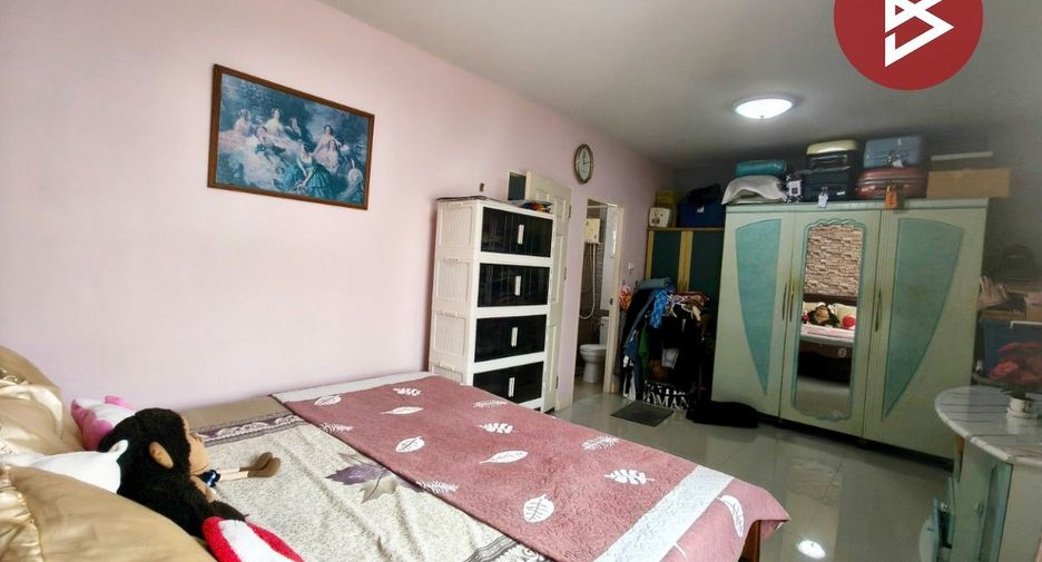 For sale 3 ベッドルーム townhouse in Mueang Chon Buri, Chonburi