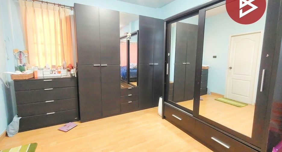 À vendre 3 chambres maison à Mueang Samut Sakhon, Samut Sakhon