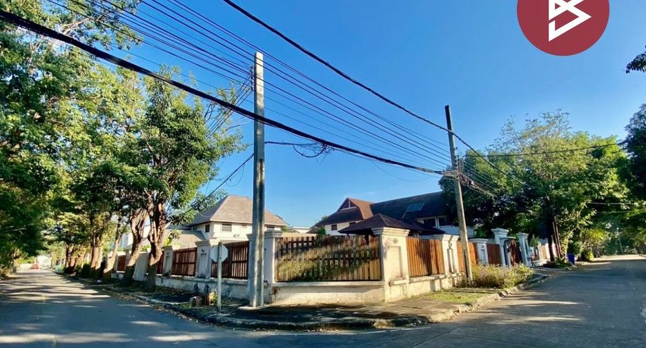 For sale land in Khan Na Yao, Bangkok
