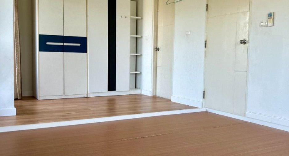 For sale 4 ベッドルーム house in Bang Kruai, Nonthaburi