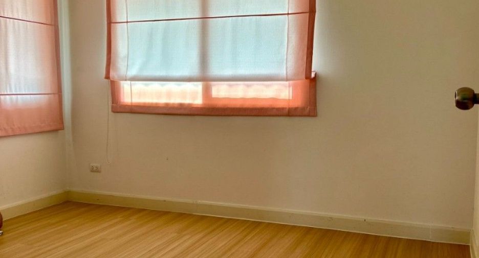 For sale 4 ベッドルーム house in Bang Kruai, Nonthaburi