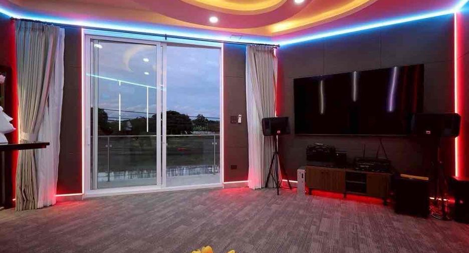 For rent 7 bedrooms villa in Jomtien, Pattaya