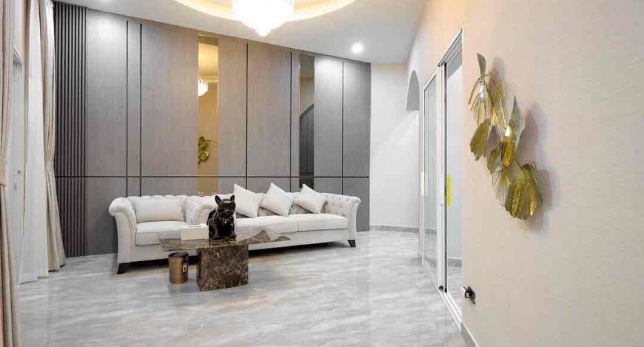 For rent 7 bedrooms villa in Jomtien, Pattaya