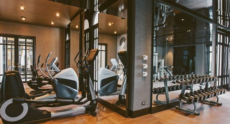 For sale 2 bedrooms condo in Khlong Toei, Bangkok