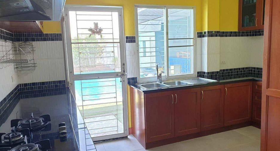 For sale 4 bedrooms house in Hang Dong, Chiang Mai