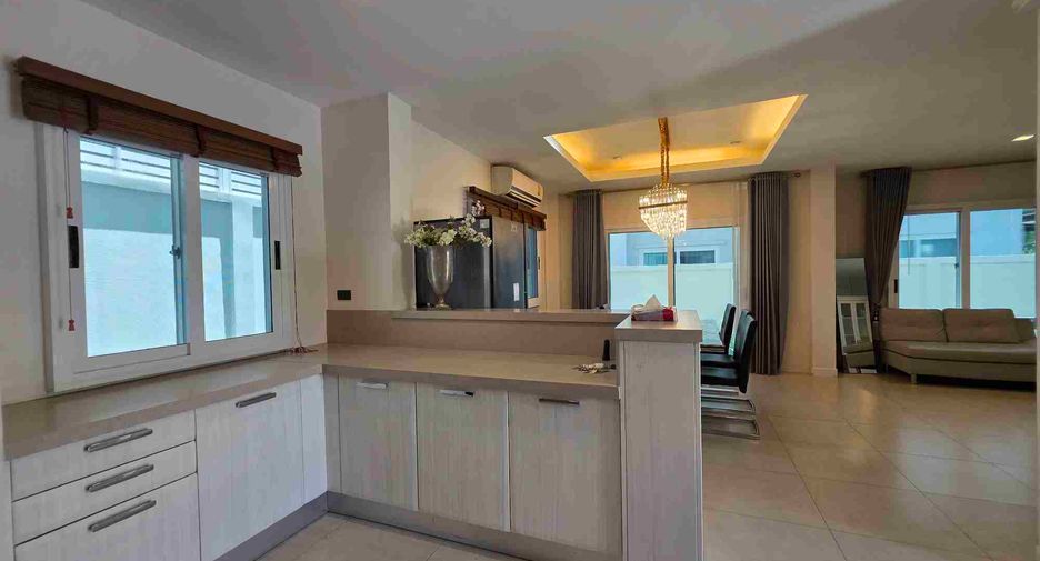 For sale 3 ベッドルーム house in East Pattaya, Pattaya