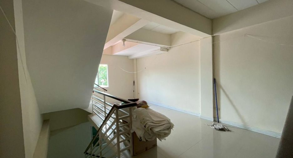 À vendre 4 chambres local commercial à Bang Bua Thong, Nonthaburi
