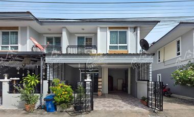 Casa adosada en venta de 3 habitaciones en Bang Kruai, Nonthaburi