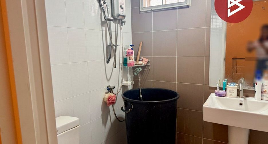 Продажа 3 спальни таунхаус в Si Racha, Чонбури