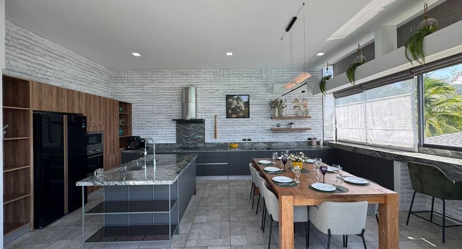 For rent 6 bedrooms villa in Kathu, Phuket