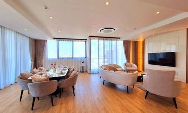 For rent 3 bedrooms condo in Mueang Samut Prakan, Samut Prakan