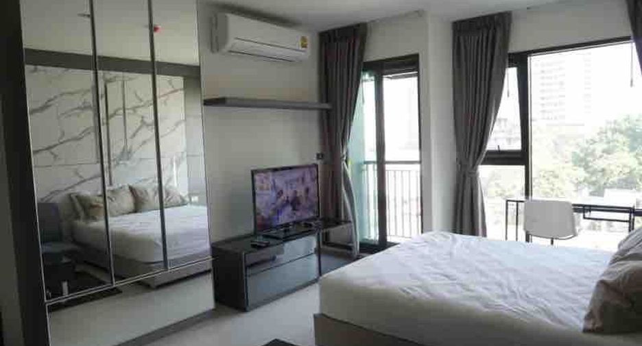 For rent 1 bed condo in Khlong Toei, Bangkok