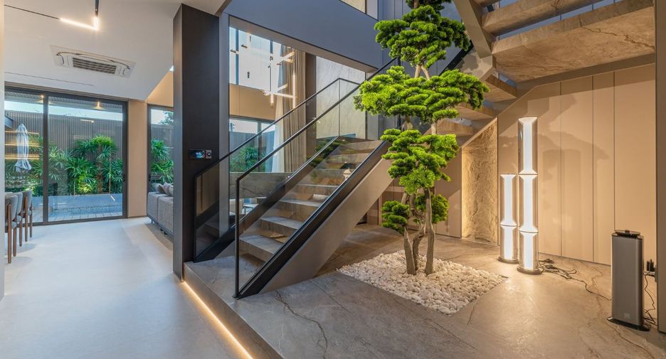 For sale 5 bedrooms house in Jomtien, Pattaya