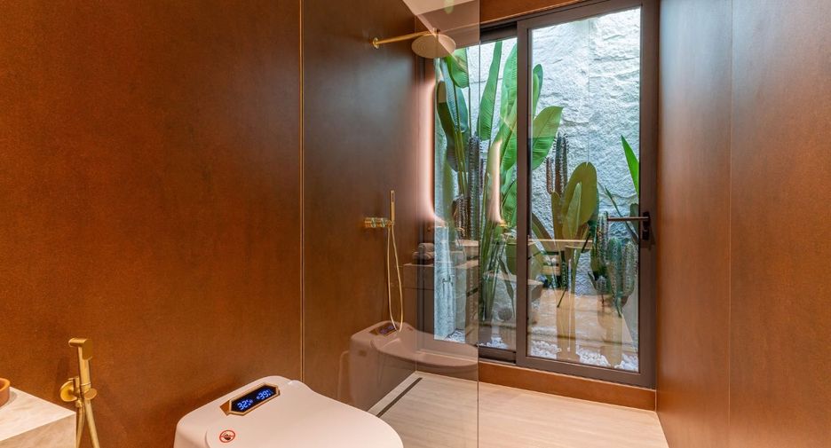 For sale 5 bedrooms house in Jomtien, Pattaya