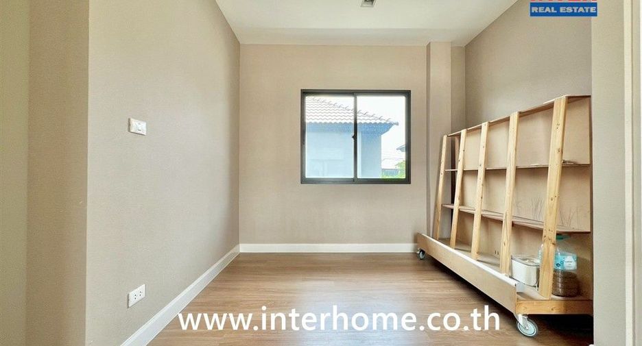 ขาย 4 ห้องนอน บ้านเดี่ยว ใน เมืองปทุมธานี, ปทุมธานี